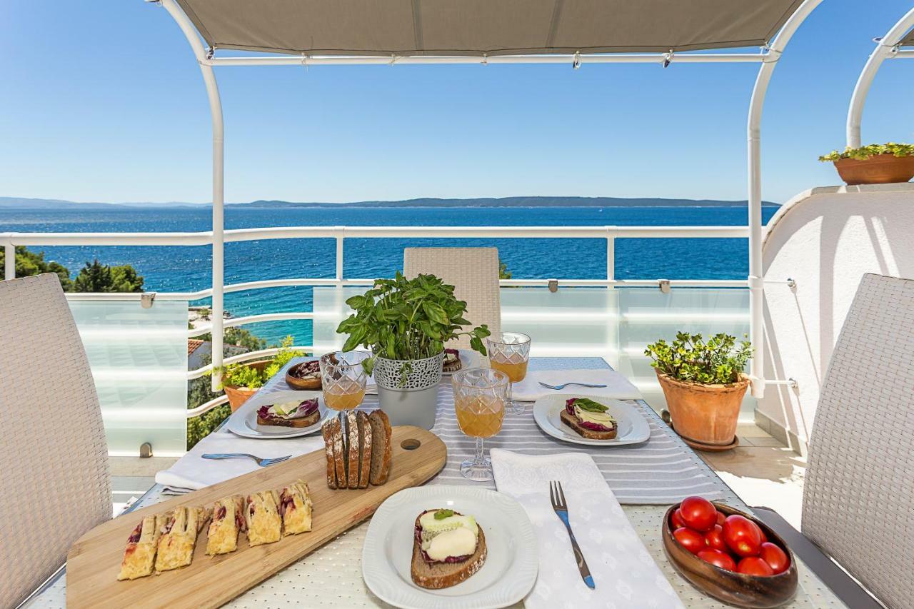 Holiday Home Lola, Sea On A Palm! Heated Pool Trogir Exteriör bild